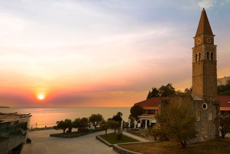 ST BERNARDINE CHURCH