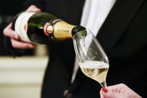 Sparkling wine month in selected restaurants and Cafés